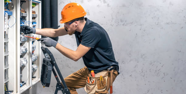 Best Commercial Electrician Services  in Bayou Country Clu, LA